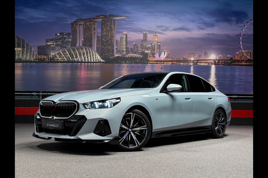 BMW 5 Serie 520i  M-Performance|Panorama|360|HeadUp|NL NAP|BTW