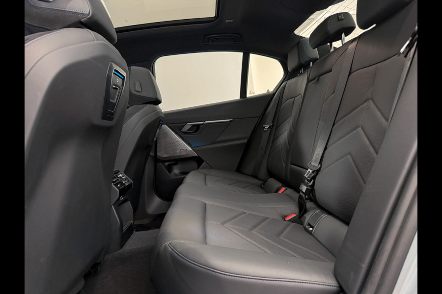 BMW 5 Serie 520i  M-Performance|Panorama|360|HeadUp|NL NAP|BTW