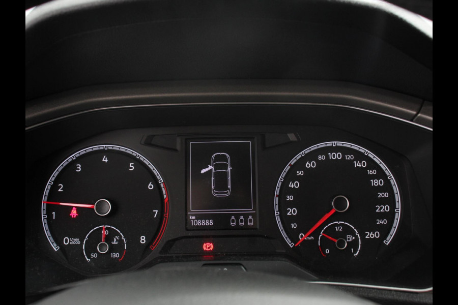 Volkswagen T-Roc 1.5 TSI 150pk DSG Style Team Climate Control Camera Parkeer sensoren Adaptive Cruise control Dab Electrisch bedienbare kofferbak Lichtmetalen Velgen