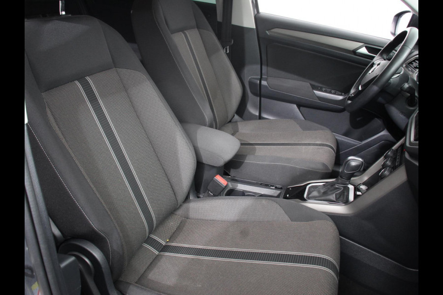 Volkswagen T-Roc 1.5 TSI 150pk DSG Style Team Climate Control Camera Parkeer sensoren Adaptive Cruise control Dab Electrisch bedienbare kofferbak Lichtmetalen Velgen