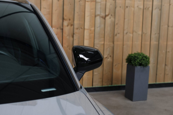 Audi RSQ3 Sportback TFSI *Keramisch*Pano*360 Camera*Sonos*Matrix*