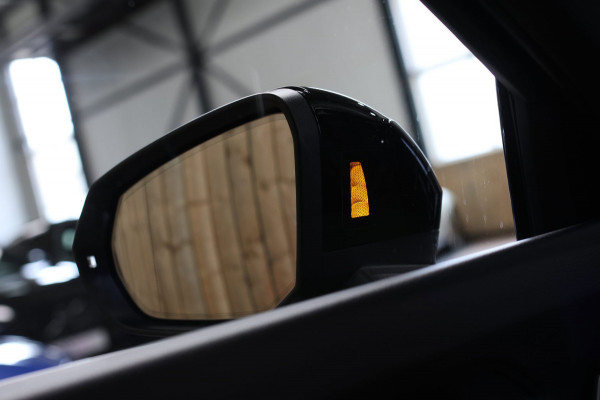 Audi RSQ3 Sportback TFSI *Keramisch*Pano*360 Camera*Sonos*Matrix*