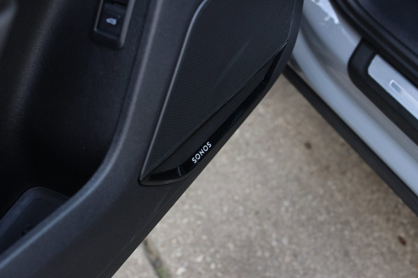 Audi RSQ3 Sportback TFSI *Keramisch*Pano*360 Camera*Sonos*Matrix*