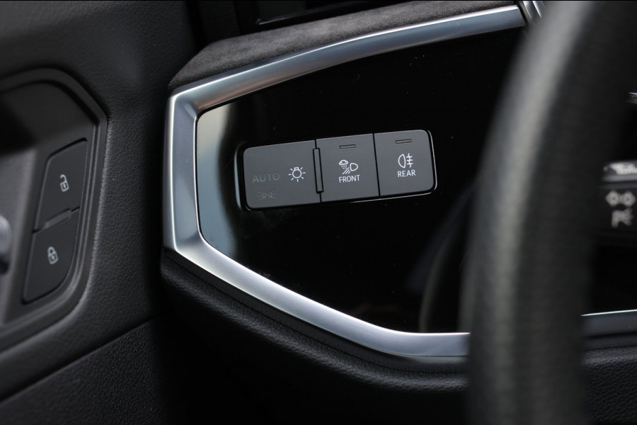 Audi RSQ3 Sportback TFSI *Keramisch*Pano*360 Camera*Sonos*Matrix*