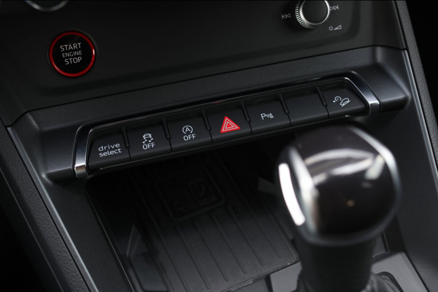 Audi RSQ3 Sportback TFSI *Keramisch*Pano*360 Camera*Sonos*Matrix*
