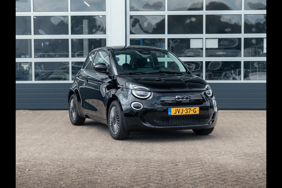 Fiat 500 Hybrid Torino Launch Edition | Clima | Carplay | PDC | Priv Glass | Onyx Black