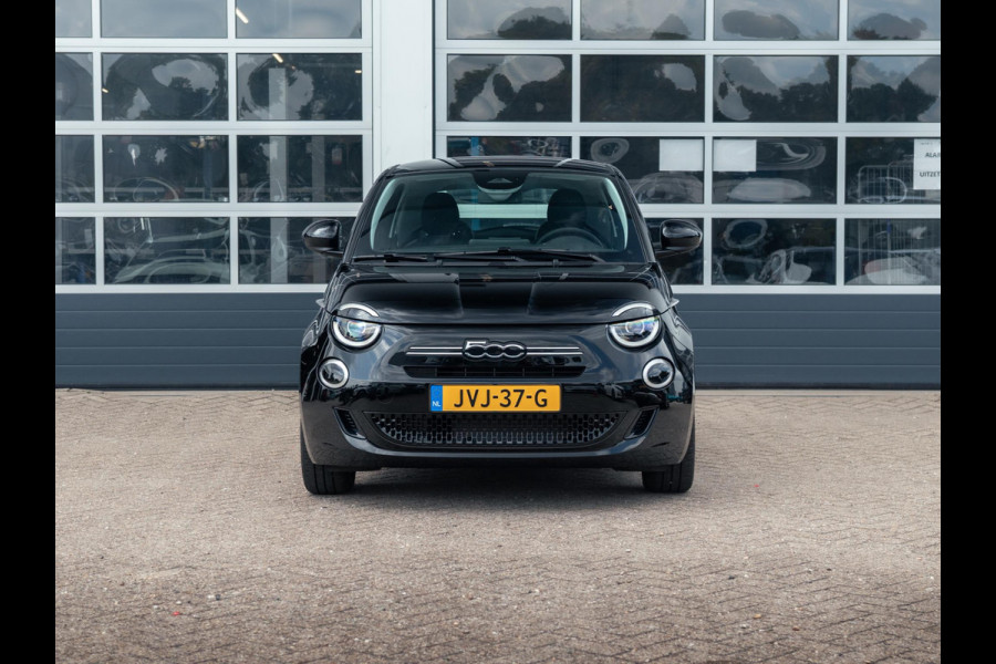 Fiat 500 Hybrid Torino Launch Edition | Clima | Carplay | PDC | Priv Glass | Onyx Black