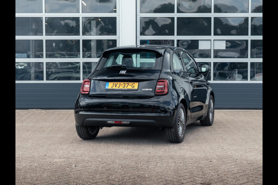 Fiat 500 Hybrid Torino Launch Edition | Clima | Carplay | PDC | Priv Glass | Onyx Black