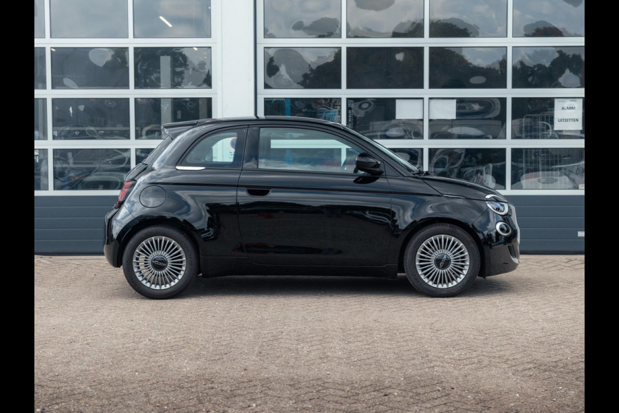 Fiat 500 Hybrid Torino Launch Edition | Clima | Carplay | PDC | Priv Glass | Onyx Black
