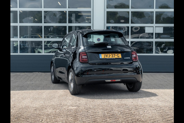 Fiat 500 Hybrid Torino Launch Edition | Clima | Carplay | PDC | Priv Glass | Onyx Black