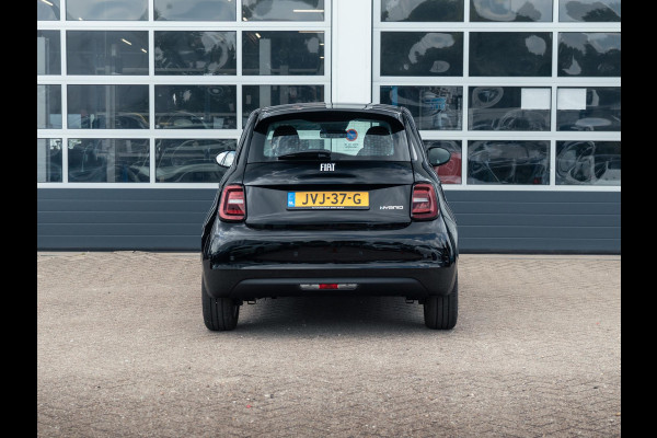 Fiat 500 Hybrid Torino Launch Edition | Clima | Carplay | PDC | Priv Glass | Onyx Black