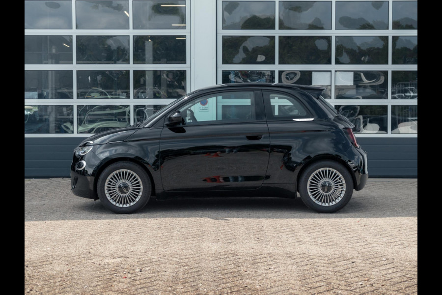 Fiat 500 Hybrid Torino Launch Edition | Clima | Carplay | PDC | Priv Glass | Onyx Black