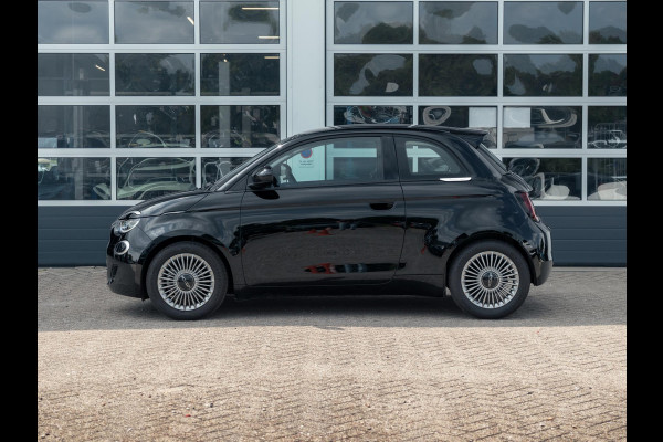 Fiat 500 Hybrid Torino Launch Edition | Clima | Carplay | PDC | Priv Glass | Onyx Black