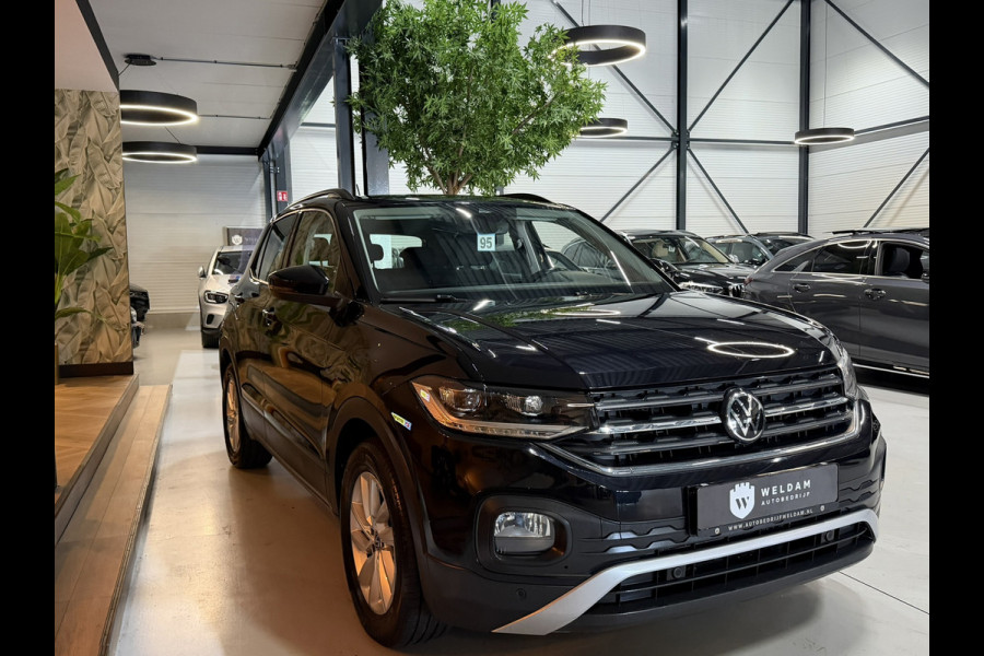 Volkswagen T-Cross 1.0 TSI Style | Automaat | Digitale Cockpit | CarPlay | Stoelverwarming | Trekhaak | LED | Rijklaar