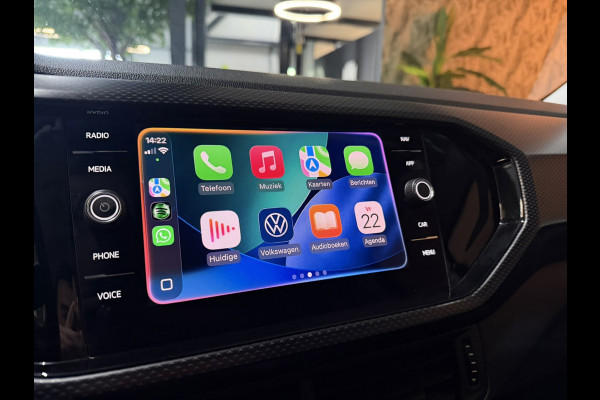 Volkswagen T-Cross 1.0 TSI Style | Automaat | Digitale Cockpit | CarPlay | Stoelverwarming | Trekhaak | LED | Rijklaar