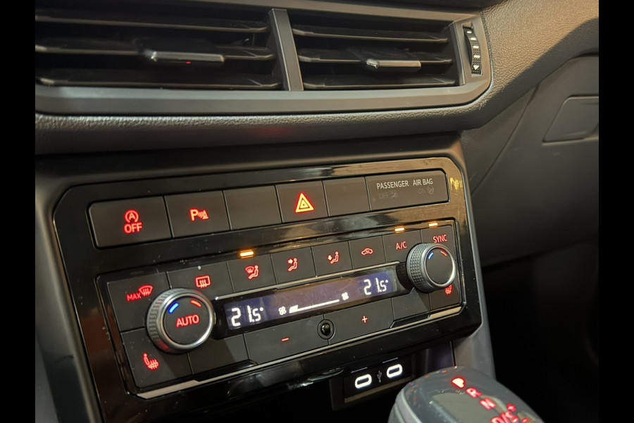 Volkswagen T-Cross 1.0 TSI Style | Automaat | Digitale Cockpit | CarPlay | Stoelverwarming | Trekhaak | LED | Rijklaar