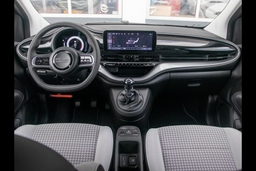 Fiat 500 Hybrid Torino Launch Edition | Clima | Carplay | PDC | Priv Glass | Onyx Black