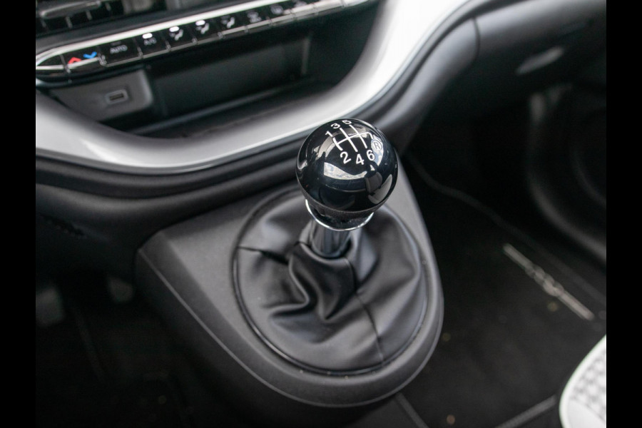 Fiat 500 Hybrid Torino Launch Edition | Clima | Carplay | PDC | Priv Glass | Onyx Black