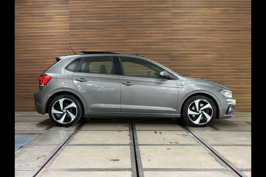 Volkswagen Polo 2.0 TSI GTI | Panorama | ACC | Virtual Cockpit | Camera | Park Assist | Blind Spot | LED | Dealer onderhouden