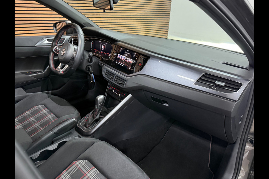 Volkswagen Polo 2.0 TSI GTI | Panorama | ACC | Virtual Cockpit | Camera | Park Assist | Blind Spot | LED | Dealer onderhouden