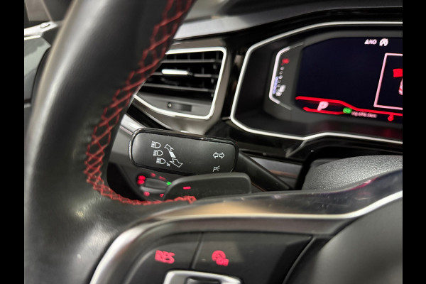 Volkswagen Polo 2.0 TSI GTI | Panorama | ACC | Virtual Cockpit | Camera | Park Assist | Blind Spot | LED | Dealer onderhouden