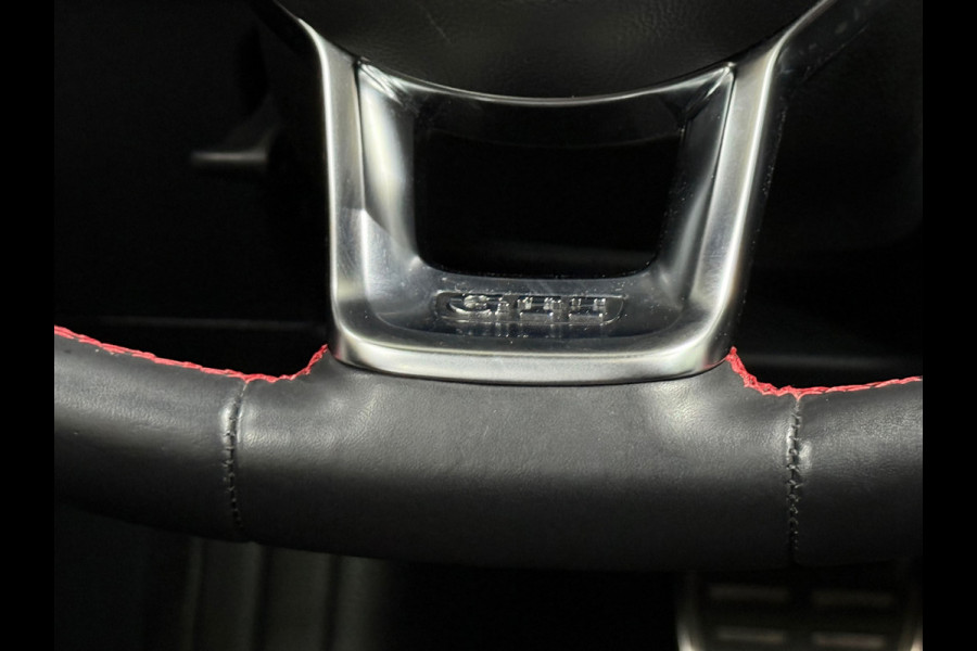 Volkswagen Polo 2.0 TSI GTI | Panorama | ACC | Virtual Cockpit | Camera | Park Assist | Blind Spot | LED | Dealer onderhouden