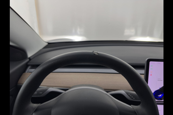 Tesla Model 3 Long Range AWD 75 kWh [3-Fase-11kW ] {SoH-82%} Aut. *PANO | AUTOPILOT | LEATHER | TOWBAR | KEYLESS | FULL-LED | MEMORY-PACK | TOPVIEW | DAB | CARPLAY | DIGI-COCKPIT | LANE-ASSIST | HEATED-COMFORTSEATS | 18"ALU*