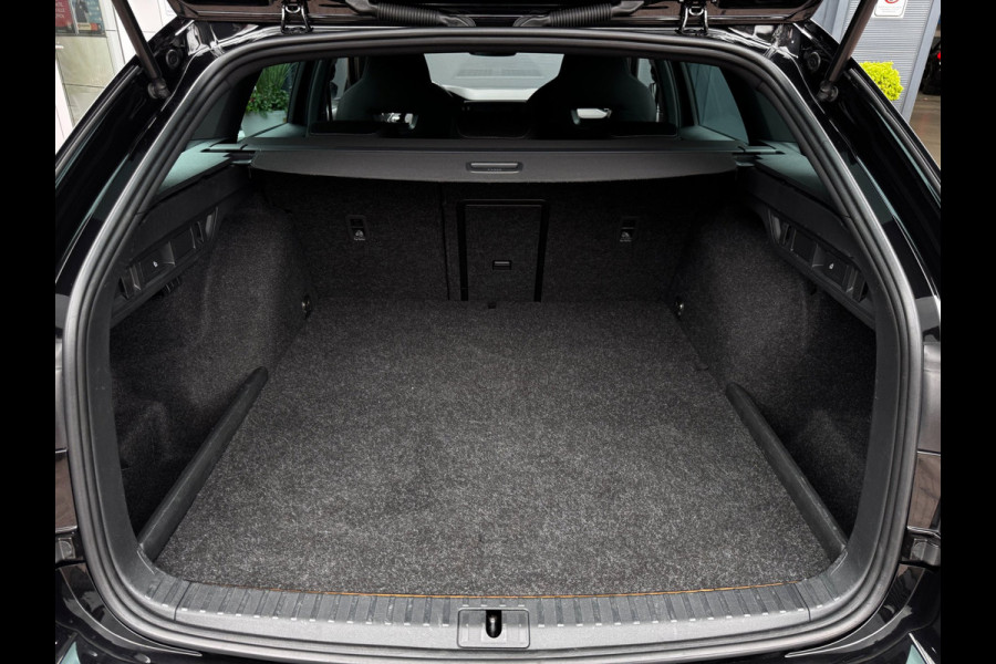 Škoda Octavia Combi 1.4 TSI iV PHEV Sportline Business | 98 % SOH | Trekhaak | NL-Auto | Winter Pack | Adaptive Cruise