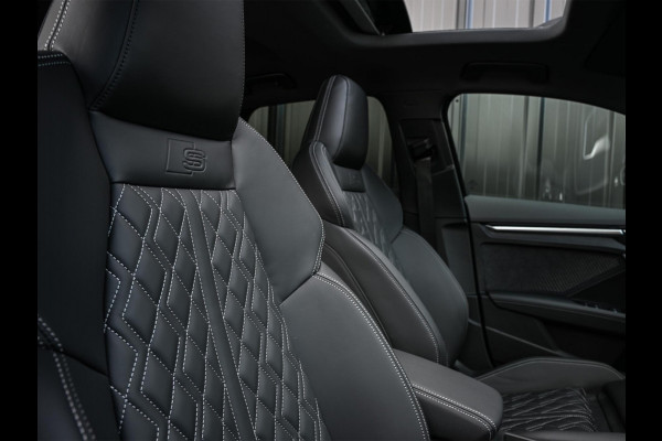 Audi A3 Sportback 45 TFSI e S edition Competition | Panoramadak | 5 jr Garantie | HUD | Sonos Sound | Camera | Ambiance interieur | Active Cruise | S-Seats + Memory | Stoelverwarming | Keyless |