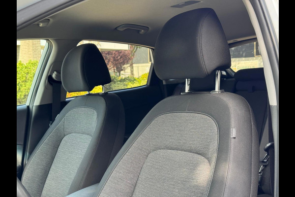 Hyundai Kona EV Comfort 39 kWh | Navi, Camera, Stoel+Stuurverw., Cruise, Climate | Dealeronderhouden |
