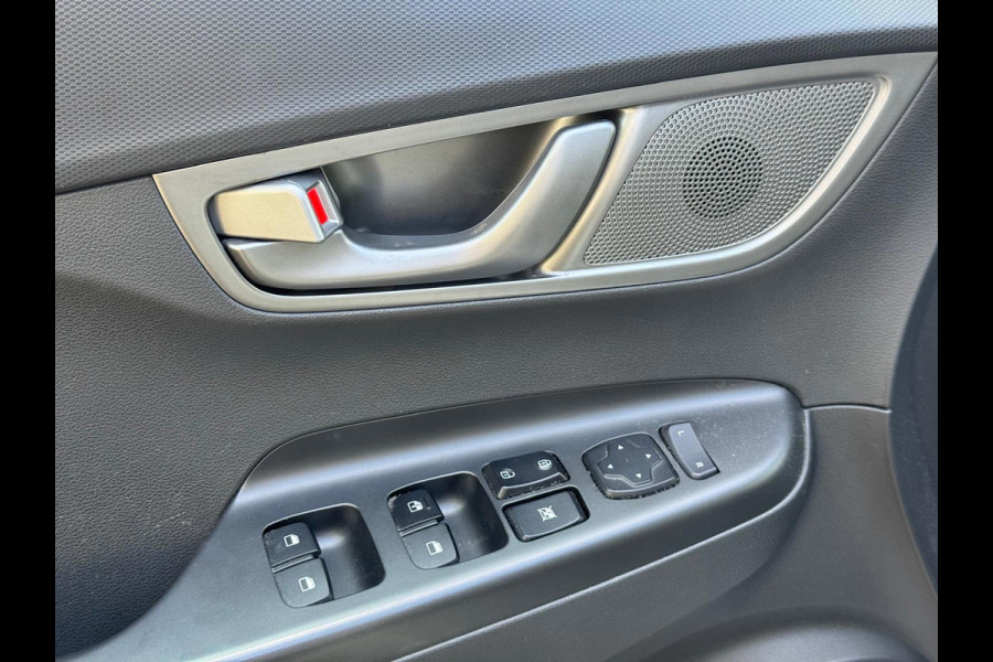 Hyundai Kona EV Comfort 39 kWh | Navi, Camera, Stoel+Stuurverw., Cruise, Climate | Dealeronderhouden |
