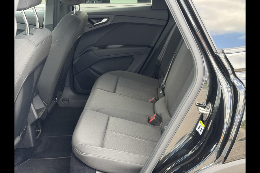 Audi Q4 Sportback e-tron 35 Edition 55 kWh | Cruise Control | Elektrisch bedienbare achterklep | SOH 92% |