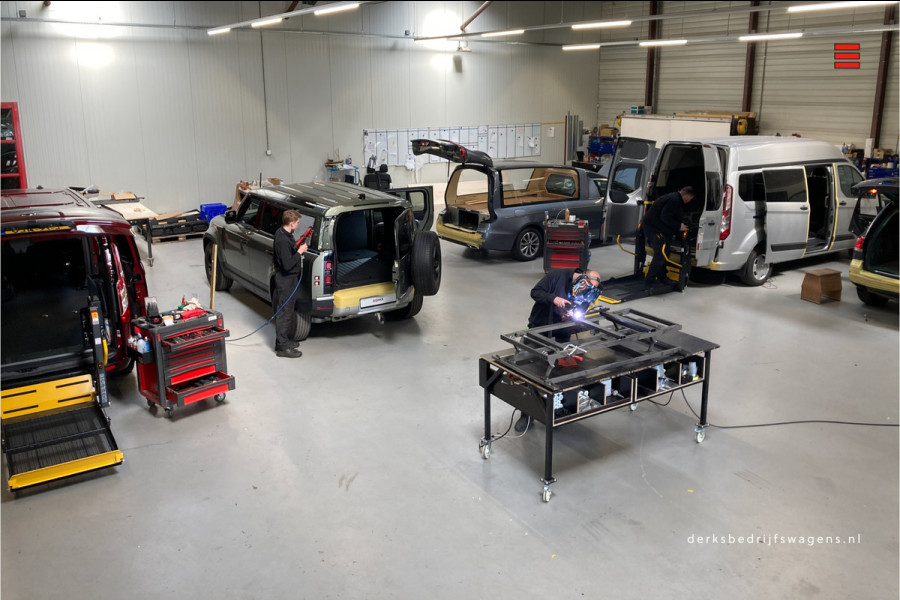 Volkswagen Transporter 2.0 TDI 204pk L2 H1 DC Bulli Automaat Leer