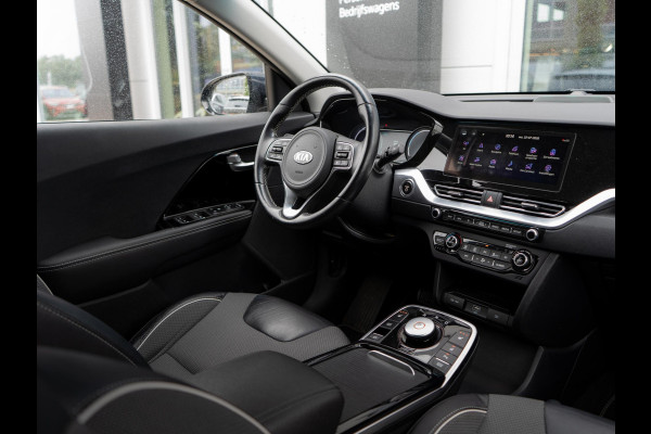 Kia e-Niro DynamicPlusLine 64 kWh | Schuif-kanteldak | Cruise | Clima | Carplay | Keyless | Stoel-stuurverwarming | Navi |