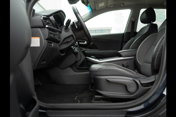 Kia e-Niro DynamicPlusLine 64 kWh | Schuif-kanteldak | Cruise | Clima | Carplay | Keyless | Stoel-stuurverwarming | Navi |