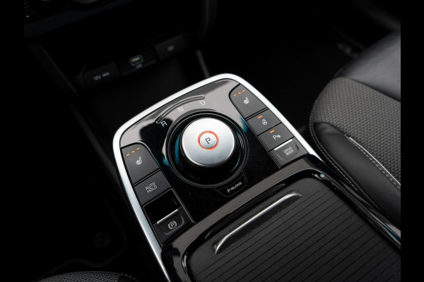 Kia e-Niro DynamicPlusLine 64 kWh | Schuif-kanteldak | Cruise | Clima | Carplay | Keyless | Stoel-stuurverwarming | Navi |