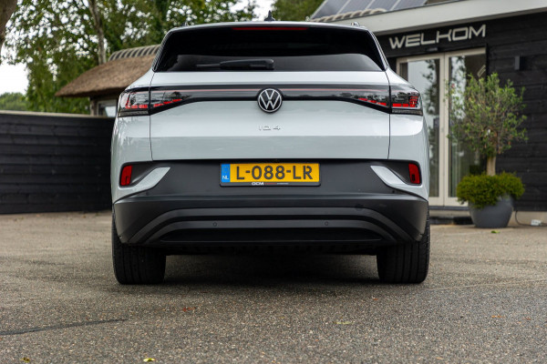 Volkswagen ID.4 Tech 77 kWh Soh 89% I Trekhaak I IQ Light I Panoramadak I Luxe interieur I ergoActive I Adaptive Cruise I BTW