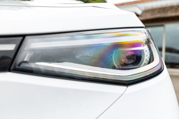 Volkswagen ID.4 Tech 77 kWh Soh 89% I Trekhaak I IQ Light I Panoramadak I Luxe interieur I ergoActive I Adaptive Cruise I BTW
