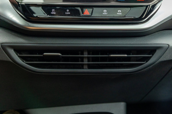 Volkswagen ID.4 Tech 77 kWh Soh 89% I Trekhaak I IQ Light I Panoramadak I Luxe interieur I ergoActive I Adaptive Cruise I BTW