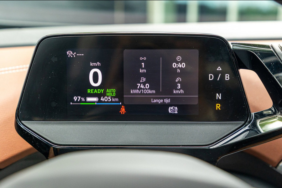 Volkswagen ID.4 Tech 77 kWh Soh 89% I Trekhaak I IQ Light I Panoramadak I Luxe interieur I ergoActive I Adaptive Cruise I BTW