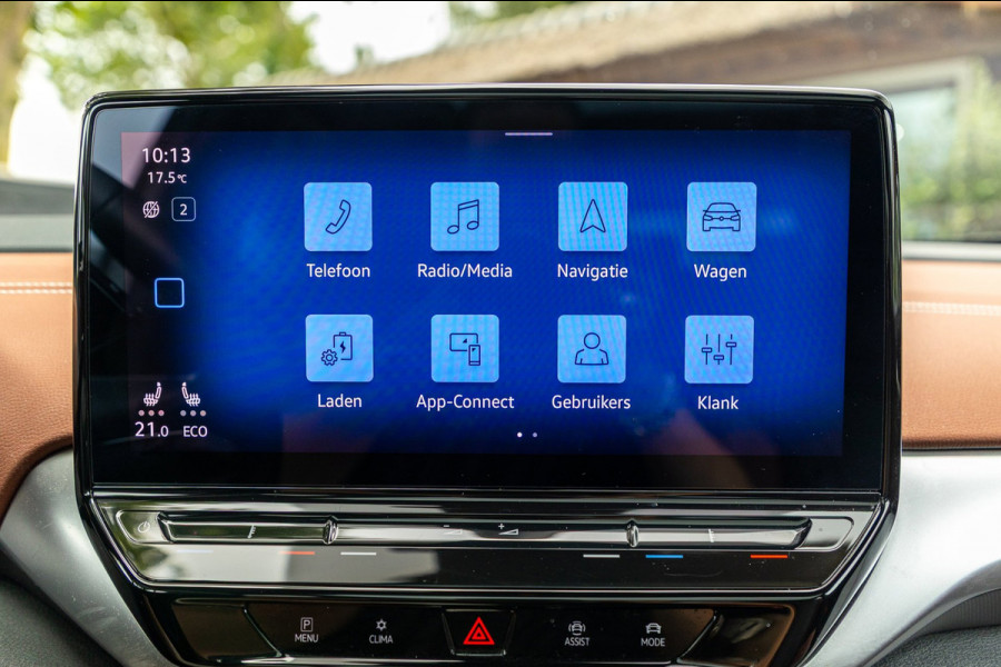 Volkswagen ID.4 Tech 77 kWh Soh 89% I Trekhaak I IQ Light I Panoramadak I Luxe interieur I ergoActive I Adaptive Cruise I BTW