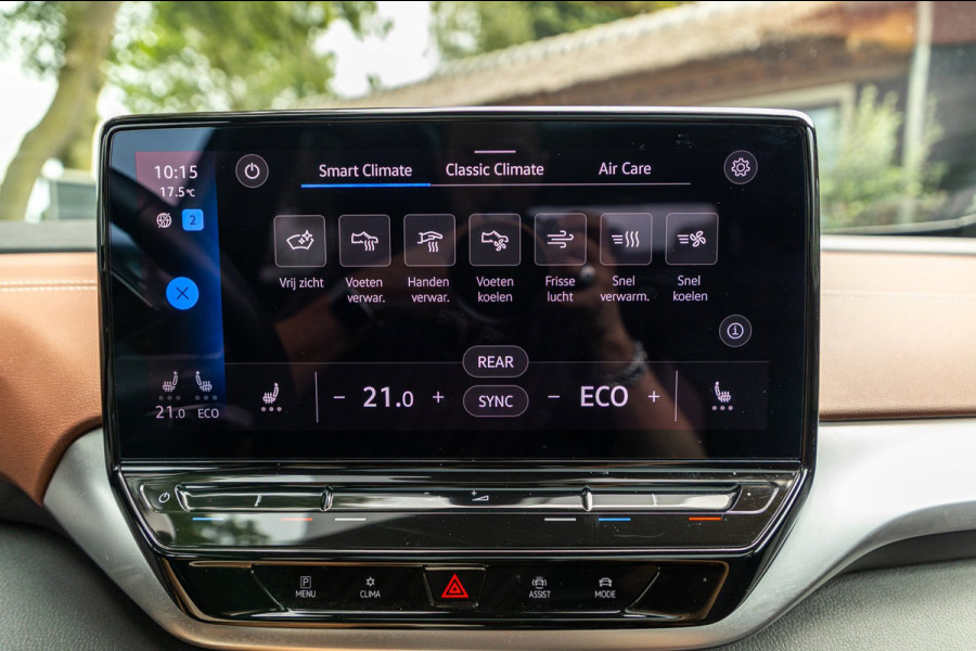 Volkswagen ID.4 Tech 77 kWh Soh 89% I Trekhaak I IQ Light I Panoramadak I Luxe interieur I ergoActive I Adaptive Cruise I BTW