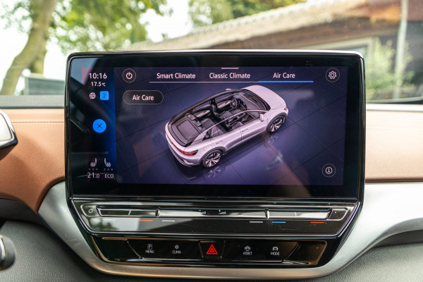 Volkswagen ID.4 Tech 77 kWh Soh 89% I Trekhaak I IQ Light I Panoramadak I Luxe interieur I ergoActive I Adaptive Cruise I BTW
