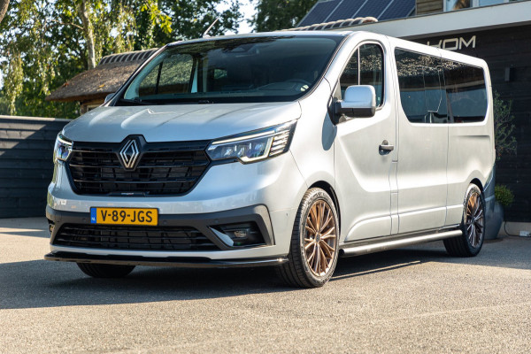 Renault Trafic 2.0 Blue dCi EDC 170 T29 L2H1 Extra Dubbele Cabine I Automaat I 19 Inch I Spoilerset I Trekhaak I Camera I Nieuw