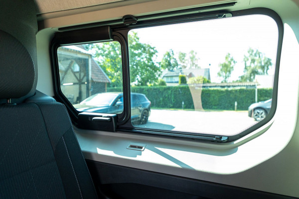 Renault Trafic 2.0 Blue dCi EDC 170 T29 L2H1 Extra Dubbele Cabine I Automaat I 19 Inch I Spoilerset I Trekhaak I Camera I Nieuw