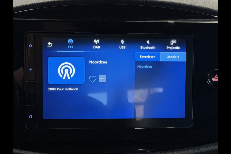 Toyota Aygo X 1.0 VVT-i Automaat Pulse Navigatie Apple Carplay/Android Auto Camera 17" Lichtmetalen Velgen Climate Control Adaptive Cruise Control Two Tone
