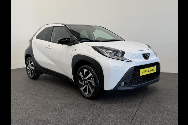Toyota Aygo X 1.0 VVT-i Automaat Pulse Navigatie Apple Carplay/Android Auto Camera 17" Lichtmetalen Velgen Climate Control Adaptive Cruise Control Two Tone