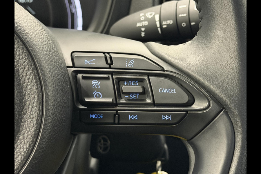 Toyota Aygo X 1.0 VVT-i Automaat Pulse Navigatie Apple Carplay/Android Auto Camera 17" Lichtmetalen Velgen Climate Control Adaptive Cruise Control Two Tone