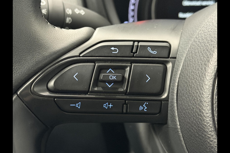 Toyota Aygo X 1.0 VVT-i Automaat Pulse Navigatie Apple Carplay/Android Auto Camera 17" Lichtmetalen Velgen Climate Control Adaptive Cruise Control Two Tone
