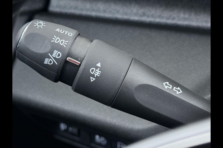Peugeot 308 SW 1.6 Plug-in Hybrid 180 Allure PHEV | STOELVERWARMING| DEALER ONDERHOUDEN| DODE HOEK SENSOR| ACHTERUITRIJCAMERA| RIJKLAARPRIJS INCL. 12 MND BOVAG GARANTIE|